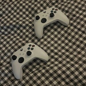White Xbox Wireless Controllers